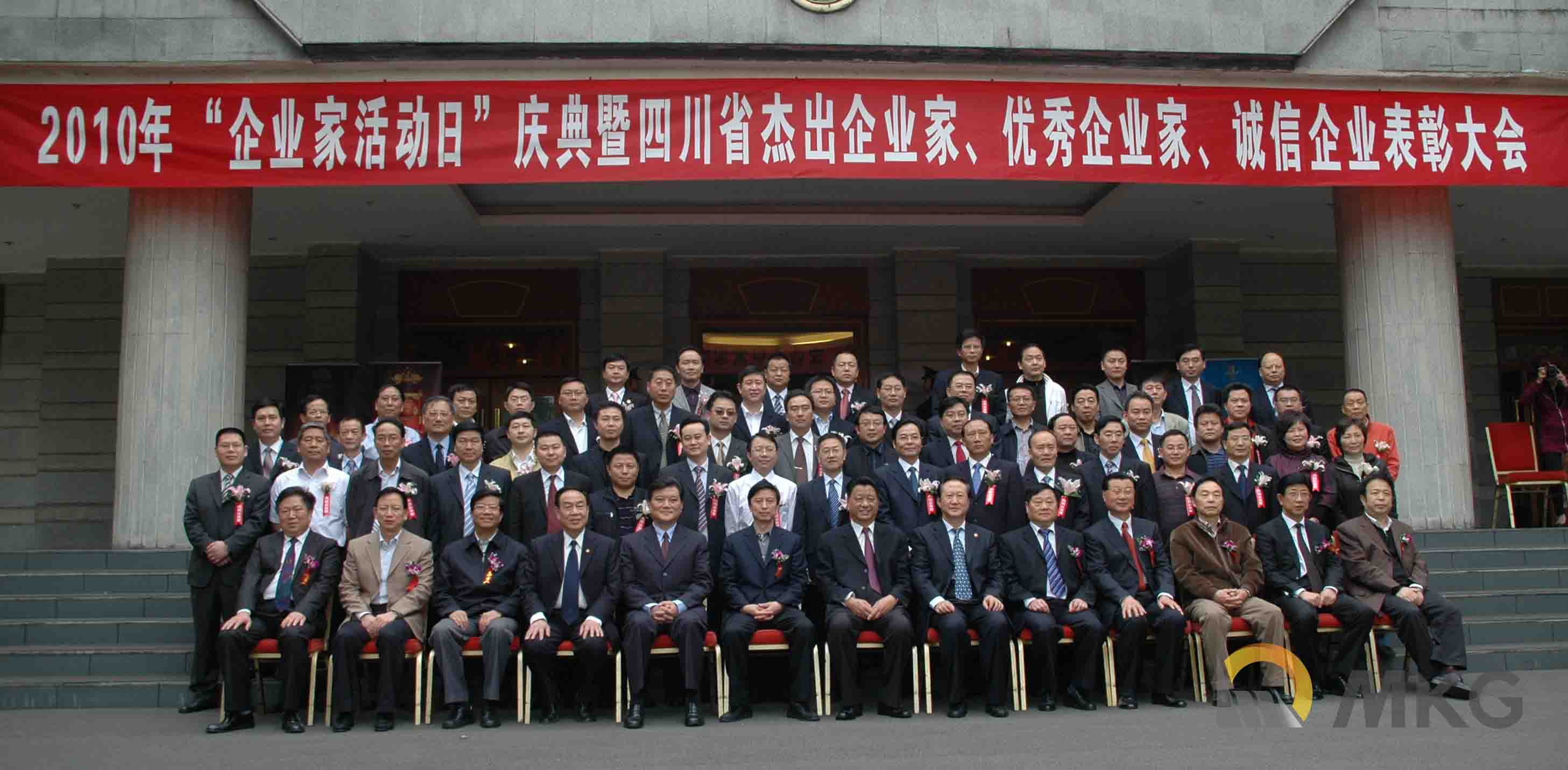 插入图片